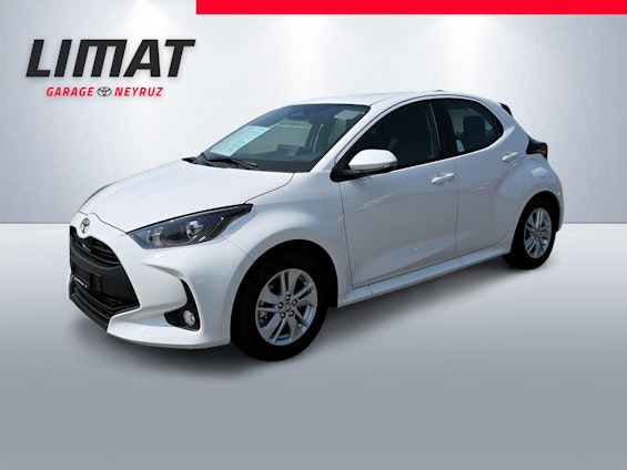 First vehicle image