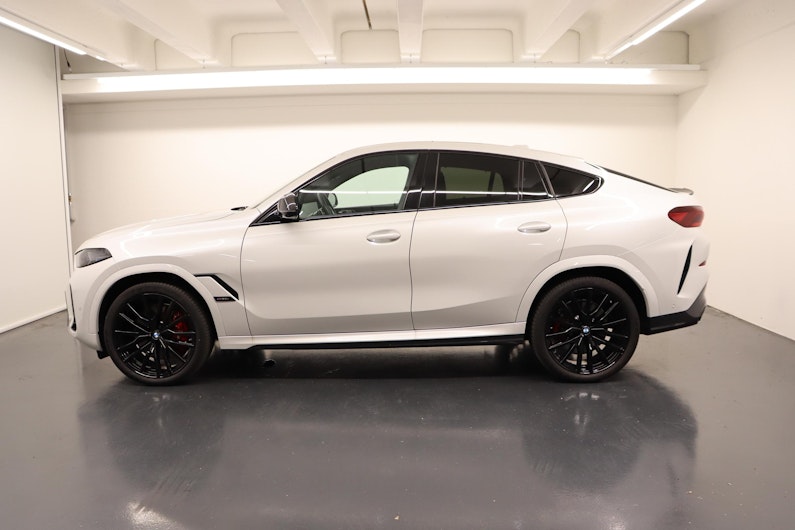 Vehicle image BMW X6
