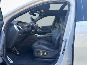 Fahrzeugbild BMW X6 M60i