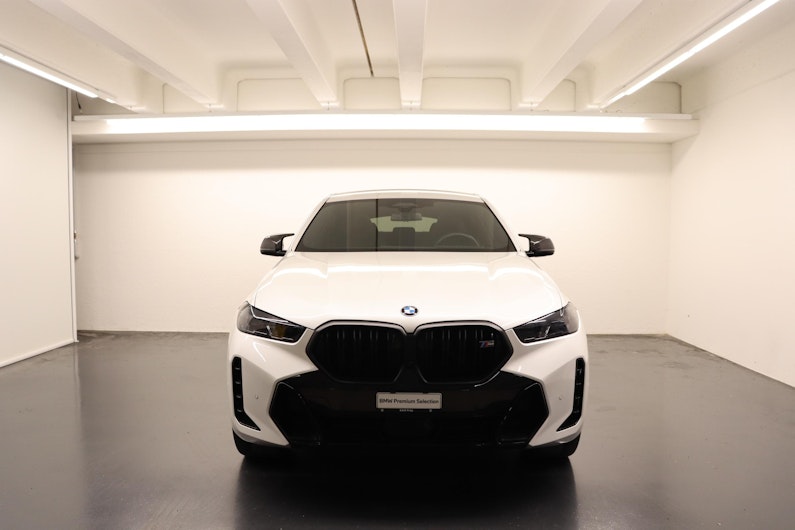 Vehicle image BMW X6