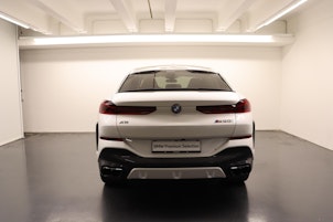 Vehicle image BMW X6 M60i