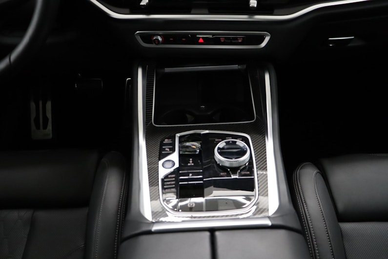 Vehicle image BMW X6