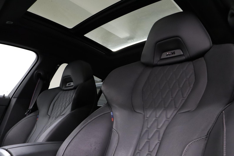 Vehicle image BMW X6