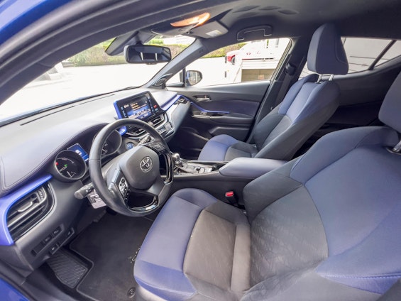 Vehicle image 7