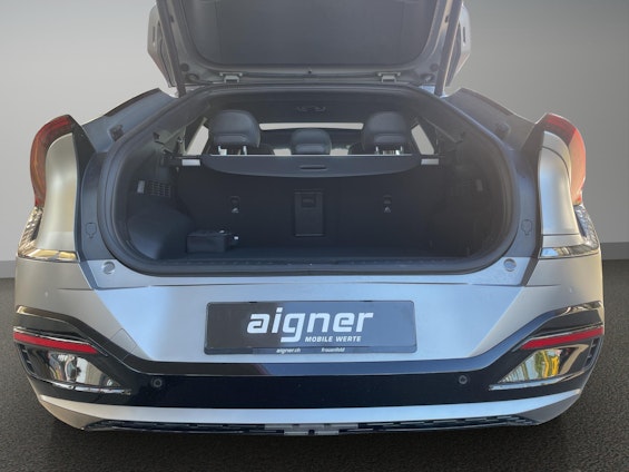 Vehicle image 10 Vehicle image 10