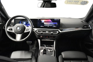 Vehicle image BMW 220i SAG Coupé