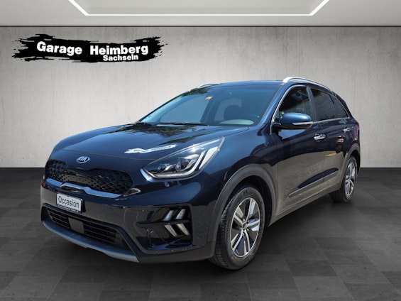 First vehicle image