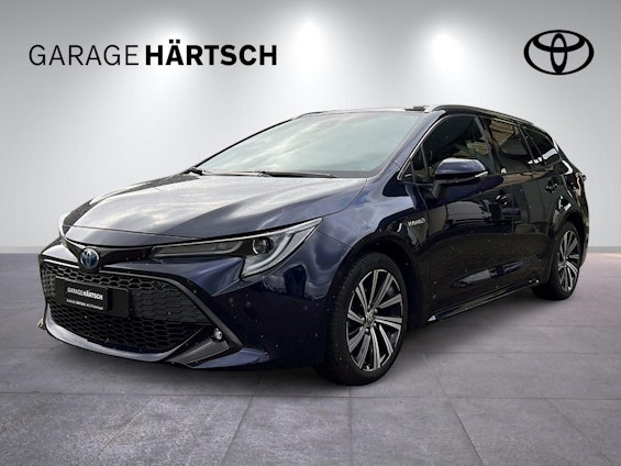 First vehicle image