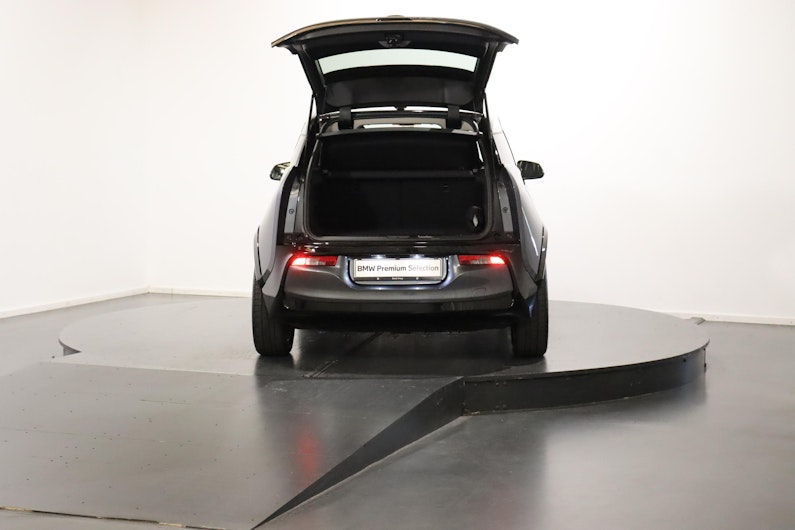 Vehicle image BMW i3