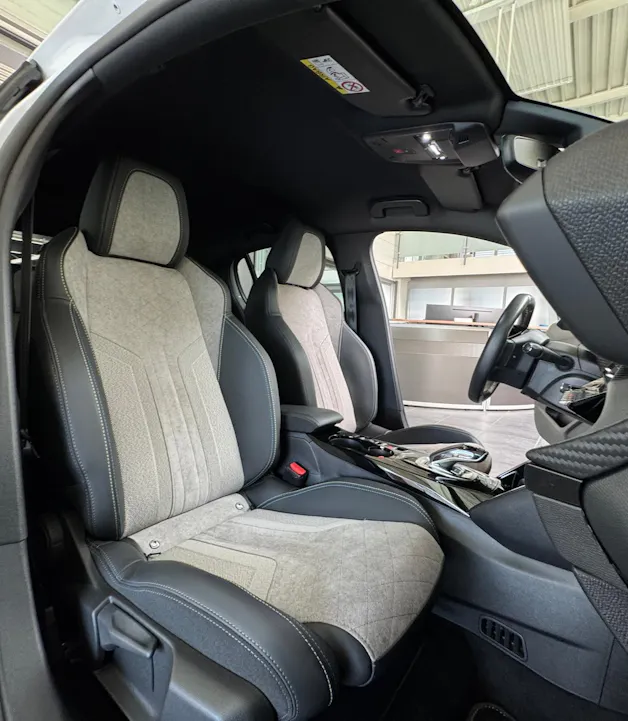Peugeot 208 e-GT Pack