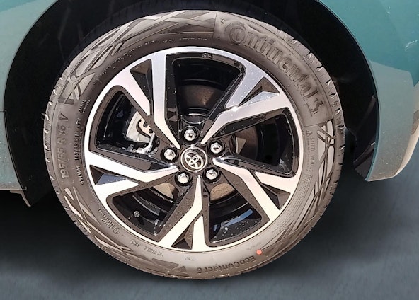 Vehicle image 10 Vehicle image 10