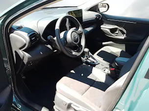Toyota Yaris 1.5 VVT-i HSD Trend