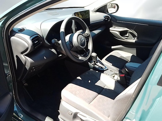 Vehicle image 6 Vehicle image 6