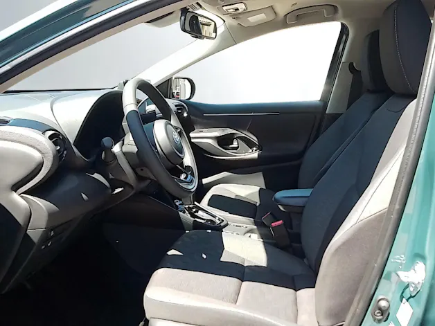 Toyota Yaris 1.5 VVT-i HSD Trend
