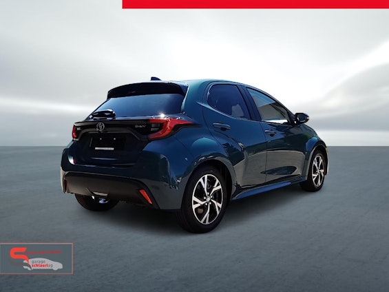 Vehicle image 4 Vehicle image 4