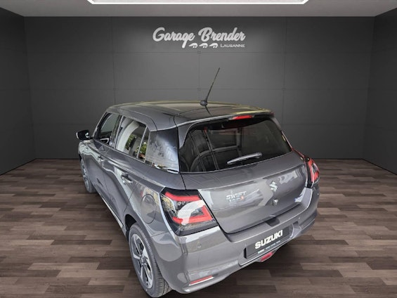 Vehicle image 6 Vehicle image 6