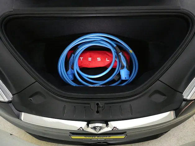 Tesla Model S 100 D Performance