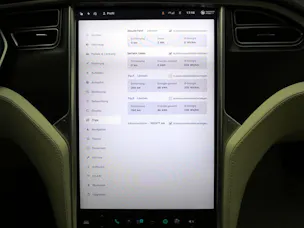 Tesla Model S 100 D Performance