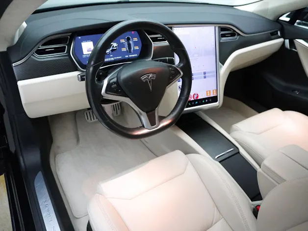 Tesla Model S 100 D Performance