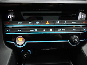Jaguar 3.0 V6 S/C Pure AWD