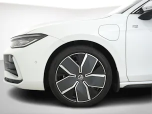 VW Passat Variant 1.5 TSI Plug-in-Hybrid R-Line