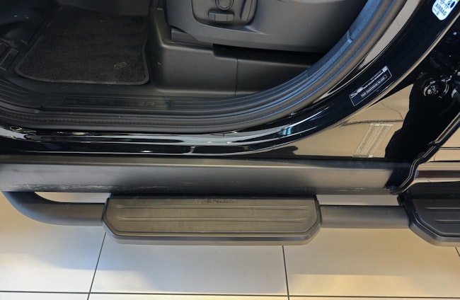 Vehicle image 18 Vehicle image 18