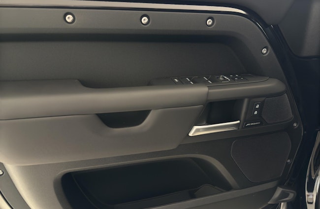 Vehicle image 8 Vehicle image 8