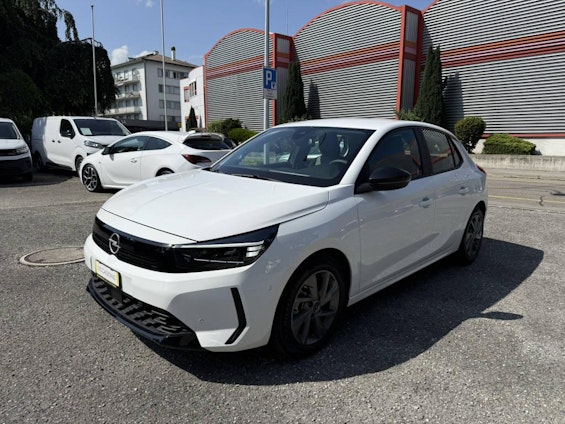 First vehicle image