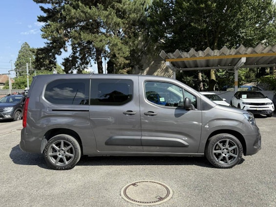 Vehicle image 6 Vehicle image 6