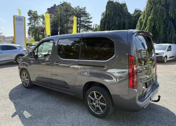 Vehicle image 2 Vehicle image 2