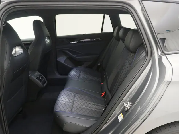VW Passat Variant 2.0 TSI R-Line 4Motion DSG
