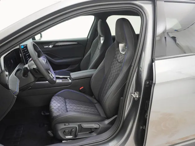 VW Passat Variant 2.0 TSI R-Line 4Motion DSG