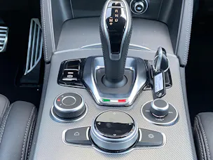 ALFA ROMEO Stelvio 2.2 JTDM Veloce Pack Premium Q4 AT8