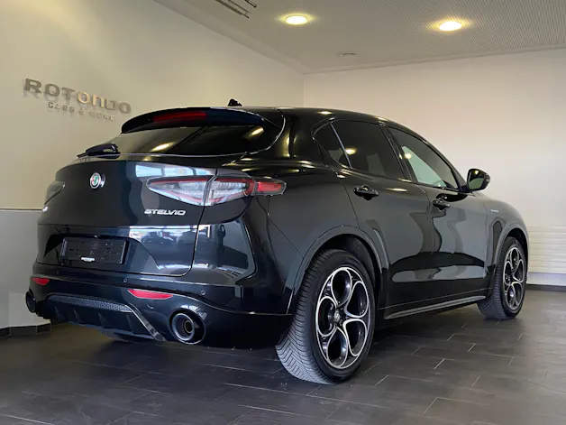 ALFA ROMEO Stelvio 2.2 JTDM Veloce Pack Premium Q4 AT8