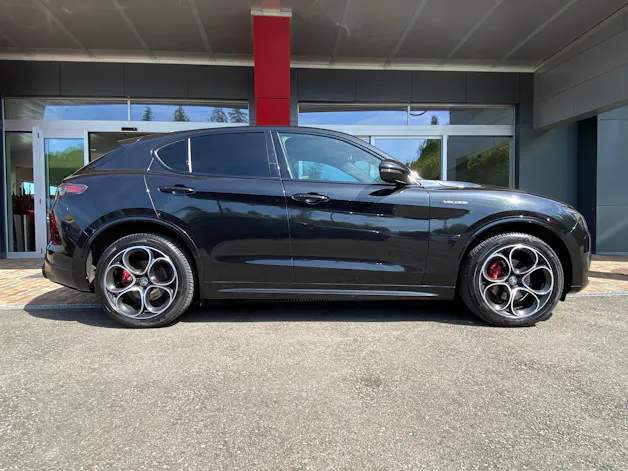 ALFA ROMEO Stelvio 2.2 JTDM Veloce Pack Premium Q4 AT8
