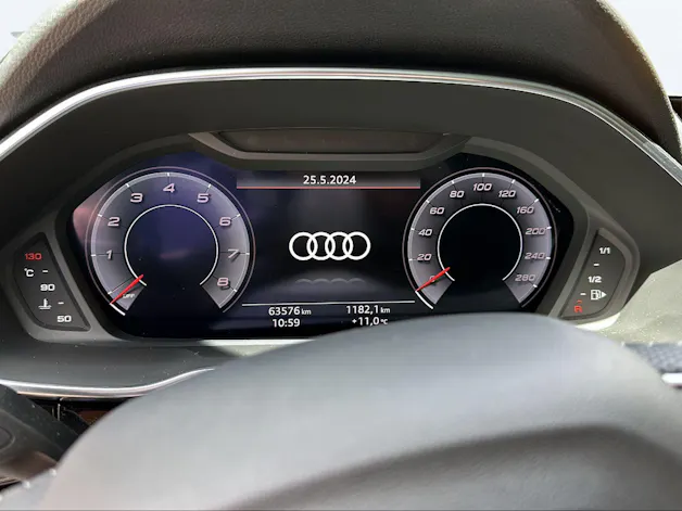 Audi Q3 35 TFSI S line S-tronic