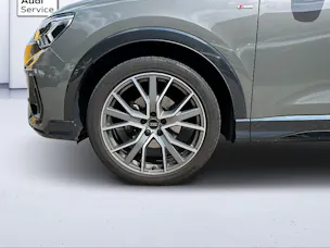 Audi Q3 35 TFSI S line S-tronic