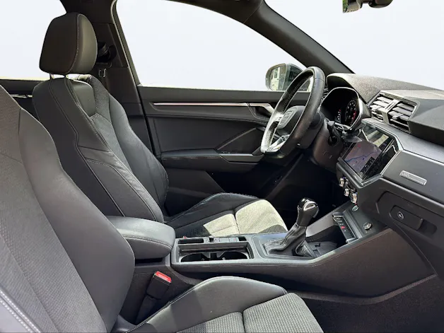 Audi Q3 35 TFSI S line S-tronic