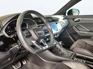 Audi Q3 40 TFSI S line quattro S-tronic