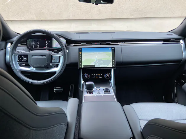 Land Rover Range Rover P530 4.4 V8 SV Automatic