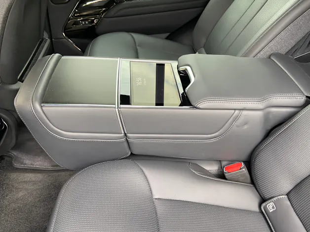Land Rover Range Rover P530 4.4 V8 SV Automatic