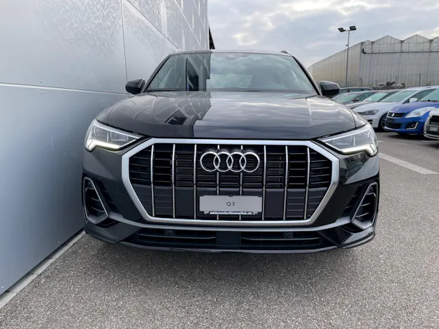 Audi Q3 35 TFSI S line Attraction S-tronic