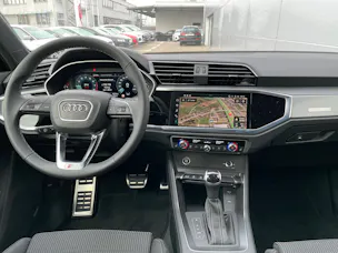 Audi Q3 35 TFSI S line Attraction S-tronic