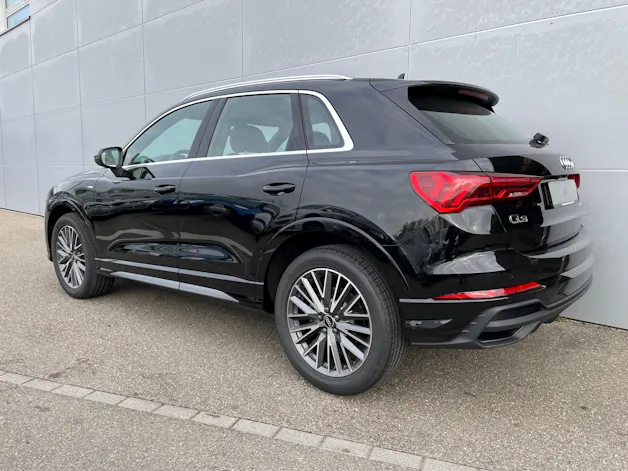 Audi Q3 35 TFSI S line Attraction S-tronic