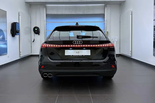 AUDI A5 Avant TDI quattro 150 kW Attraction S tronic