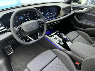 Audi A5 Avant TDI quattro 150 kW Attraction S tronic