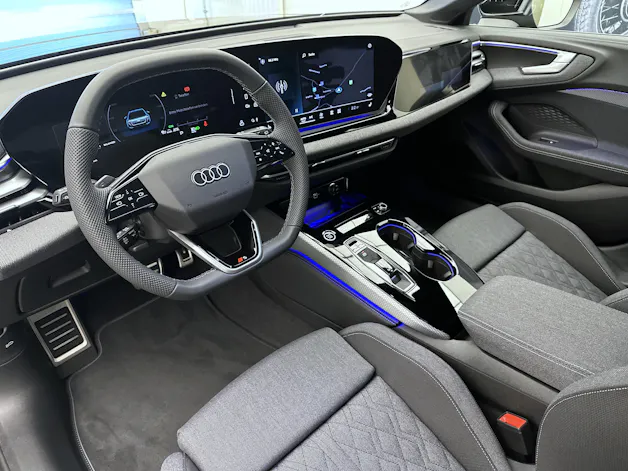 Audi A5 Avant TDI quattro 150 kW Attraction S tronic