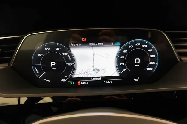 Audi Q8 55 e-tron advanced quattro