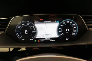 Audi Q8 55 e-tron advanced quattro