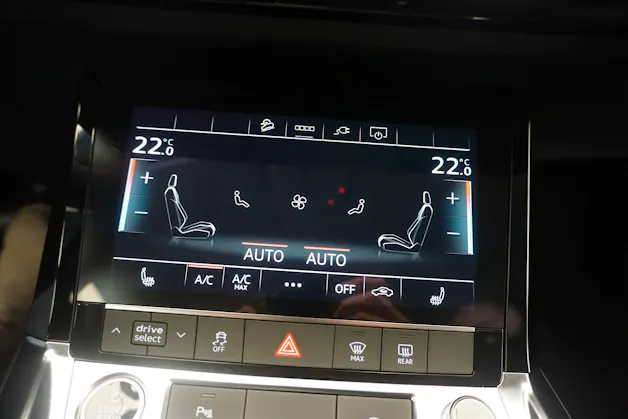 Audi Q8 55 e-tron advanced quattro